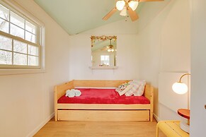 Beachfront Lake Michigan Cottage: Fire Pit & Deck