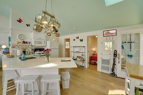 Beachfront Lake Michigan Cottage: Fire Pit & Deck