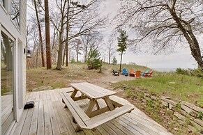 Beachfront Lake Michigan Cottage: Fire Pit & Deck