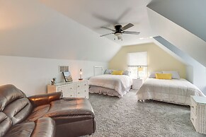 Calm Columbia Haven: Outdoor Pool, Hot Tub!