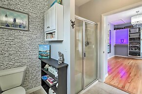 Calm Columbia Haven: Outdoor Pool, Hot Tub!