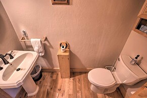 Brookings Vacation Rental Lodge on 88 Acres!