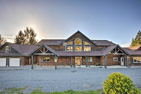 Brookings Vacation Rental Lodge on 88 Acres!