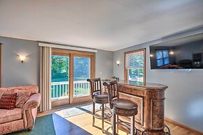 Charming Saco Home w/ Deck, 5 Mi to Beach!