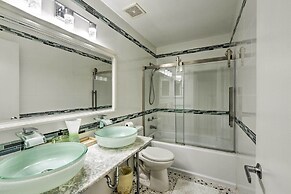 Brigantine Townhome Near Beaches & AC Casinos
