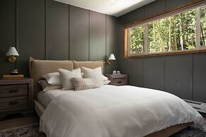 Brian Head Condo: Steps to Giant Steps Ski Lodge