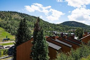 Brian Head Condo: Steps to Giant Steps Ski Lodge