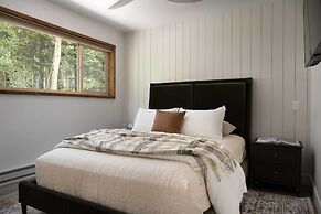 Brian Head Condo: Steps to Giant Steps Ski Lodge