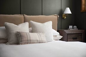 Brian Head Condo: Steps to Giant Steps Ski Lodge