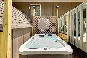 Near Skiing & Hiking: Gouldsboro Home w/ Hot Tub