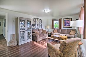 North Bend Home w/ Cornhole Court & Putting Green