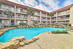 Coastal Condo w/ Dock Access, 2 Miles to Beach!