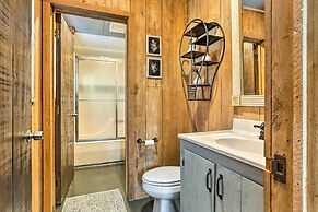 Cozy Hatteras Island Abode ~ 1 Mi to Frisco Beach!