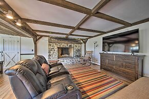 Cozy Colonial Home w/ Bay Access & Water View