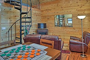 Cozy East Bernstadt Cabin w/ Porch + Fishing Lake!