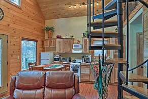 Cozy East Bernstadt Cabin w/ Porch + Fishing Lake!