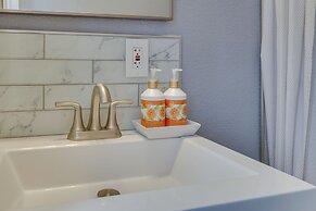 Cozy Bay Area Vacation Rental With Patio