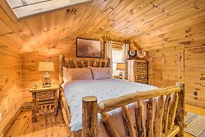 Cozy Log Cabin on 19 Acres, 20 Mi to Oneonta!