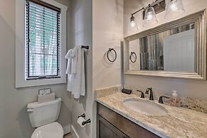 Fire Pit & Deck: Mtn-view Glenville Getaway!