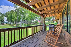 Fire Pit & Deck: Mtn-view Glenville Getaway!