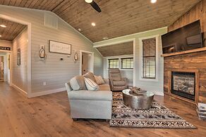 Fire Pit & Deck: Mtn-view Glenville Getaway!