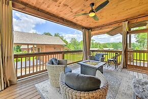 Fire Pit & Deck: Mtn-view Glenville Getaway!