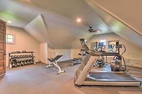 Fire Pit & Deck: Mtn-view Glenville Getaway!