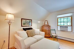 Cozy Easton Getaway w/ Hot Tub, Gas Grill!