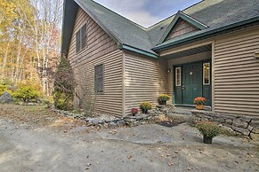 Cozy Easton Getaway w/ Hot Tub, Gas Grill!