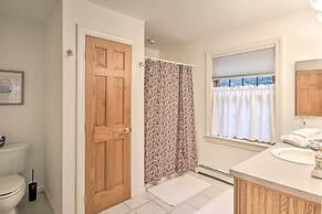 Cozy Easton Getaway w/ Hot Tub, Gas Grill!