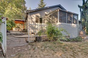 Beautiful Pet-friendly Washougal Home w/ Fire Pit!