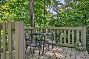 Rustic Gatlinburg Chalet w/ Hot Tub: 2 Mi to Town