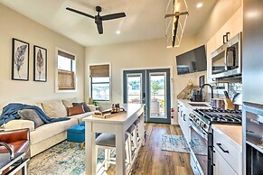 Cozy, New-build Cabin: Steps to Lake Conroe!