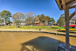 Cozy, New-build Cabin: Steps to Lake Conroe!