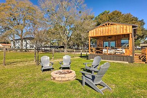 Cozy, New-build Cabin: Steps to Lake Conroe!