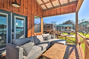 Cozy, New-build Cabin: Steps to Lake Conroe!