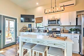 Cozy, New-build Cabin: Steps to Lake Conroe!