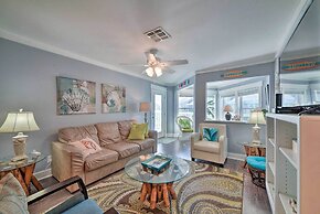 Ocean-view Condo w/ Pool Access in Port Aransas!