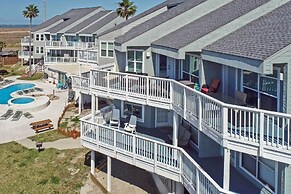 Ocean-view Condo w/ Pool Access in Port Aransas!