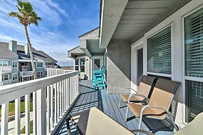 Ocean-view Condo w/ Pool Access in Port Aransas!
