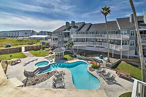 Ocean-view Condo w/ Pool Access in Port Aransas!