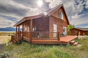 Custom Log Cabin w/ Views - 20 Mi. to Yellowstone!