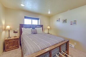 Custom Log Cabin w/ Views - 20 Mi. to Yellowstone!