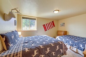 Custom Log Cabin w/ Views - 20 Mi. to Yellowstone!