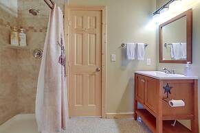 Custom Log Cabin w/ Views - 20 Mi. to Yellowstone!