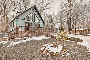Walk to Arrowhead Lake: Cabin w/ Private Hot Tub!
