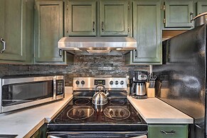 Walk to Arrowhead Lake: Cabin w/ Private Hot Tub!