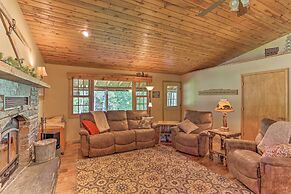 Family Cabin w/ Hot Tub + Patio - 9 Mi to Deadwood