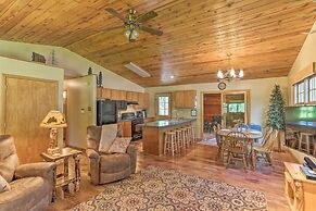 Family Cabin w/ Hot Tub + Patio - 9 Mi to Deadwood