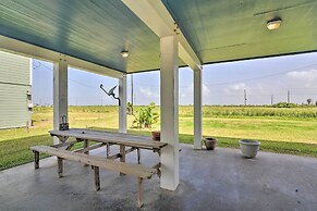 Deck & Grill: Walkable Crystal Beach House!